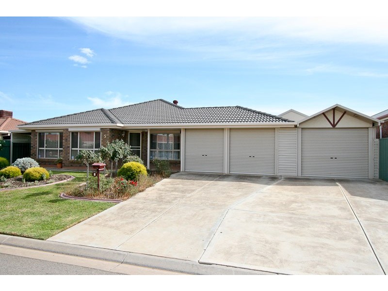 5 Oakdene Court, Paralowie SA 5108