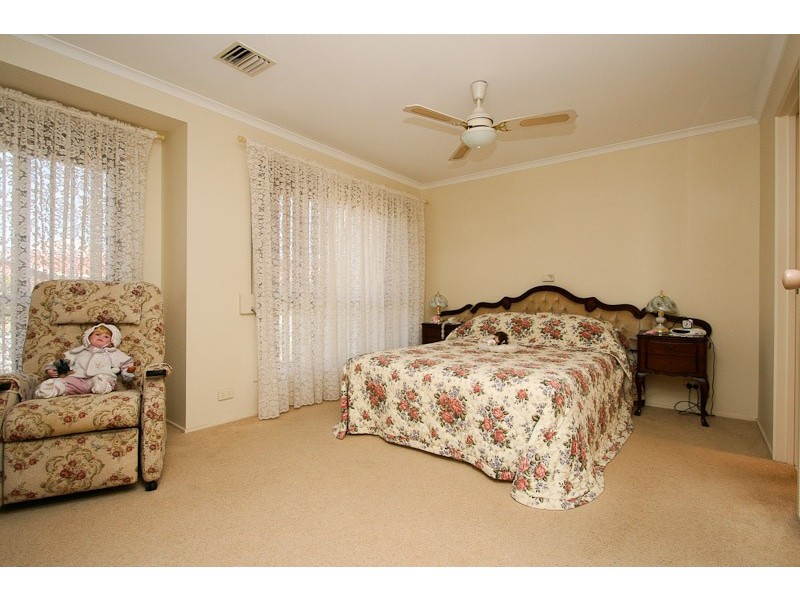 5 Oakdene Court, Paralowie SA 5108