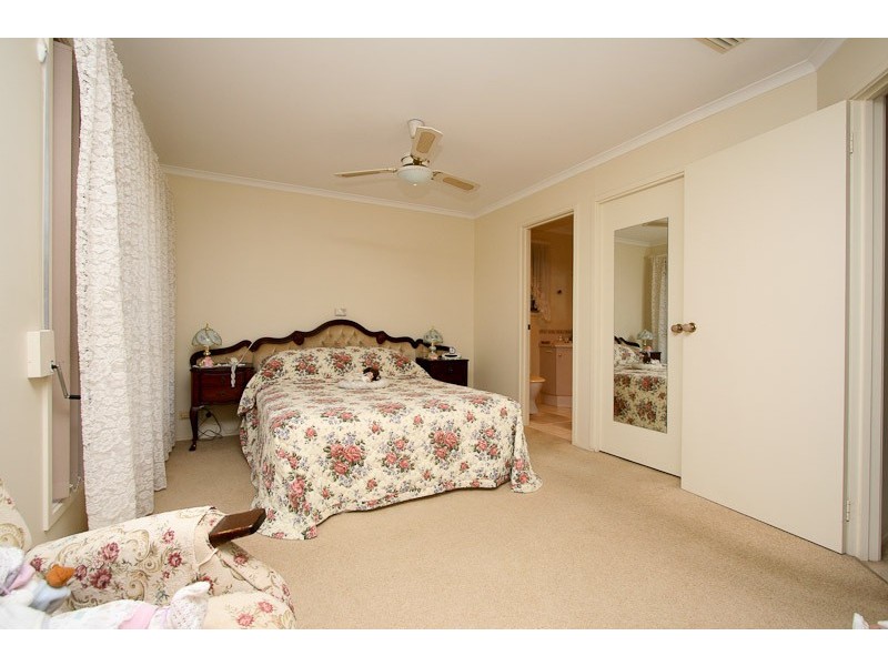 5 Oakdene Court, Paralowie SA 5108