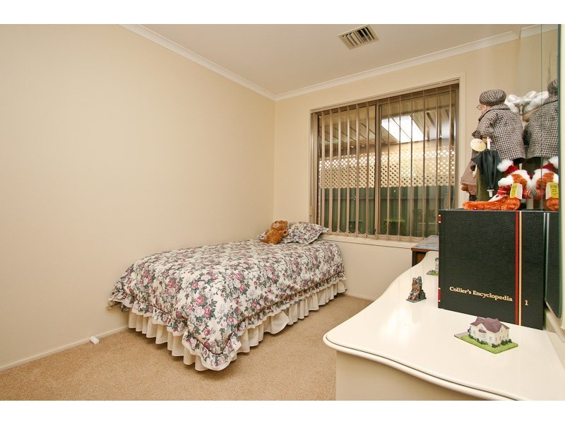 5 Oakdene Court, Paralowie SA 5108
