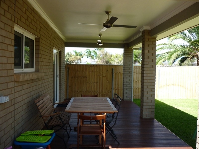 21 A Ashburton Road, West Lakes Shore SA 5020