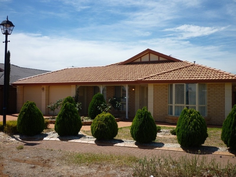 17 Premier Close, Andrews Farm SA 5114