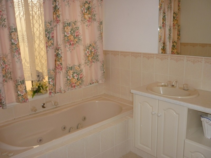 17 Premier Close, Andrews Farm SA 5114