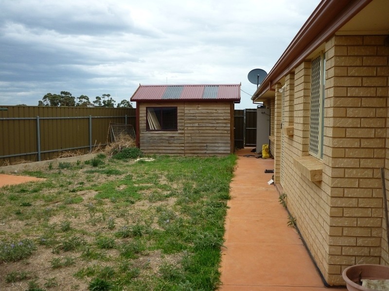 17 Premier Close, Andrews Farm SA 5114
