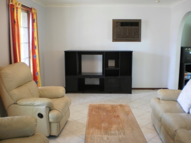 9 Woodfield Drive, Salisbury Downs SA 5108