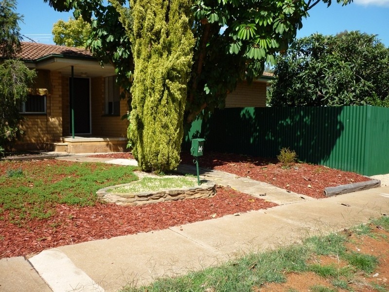 14 Osmond Street, Elizabeth Downs SA 5113