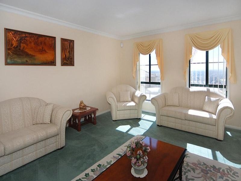 18 Parkside Drive, Gulfview Heights SA 5096