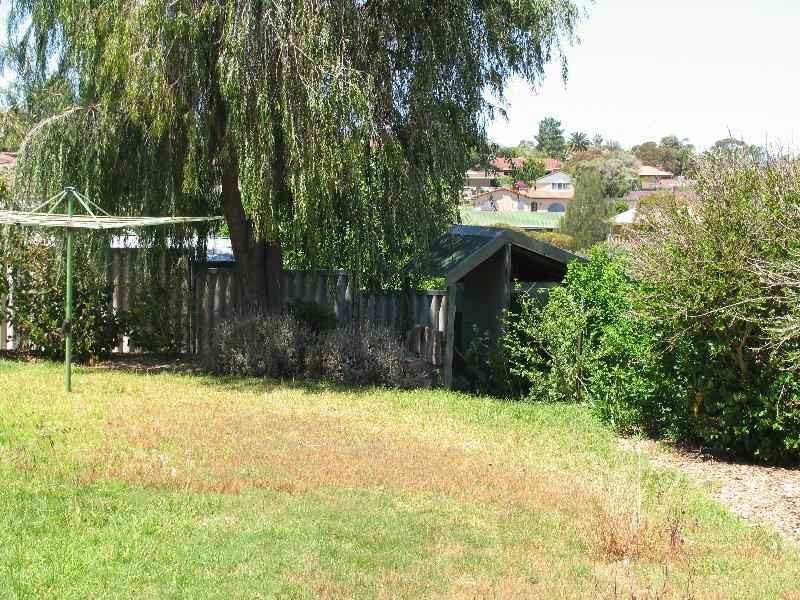 217 The Cove Road, Hallett Cove SA 5158