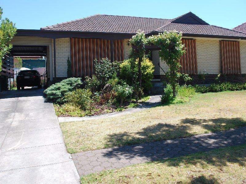20 Heather Drive, Para Vista SA 5093