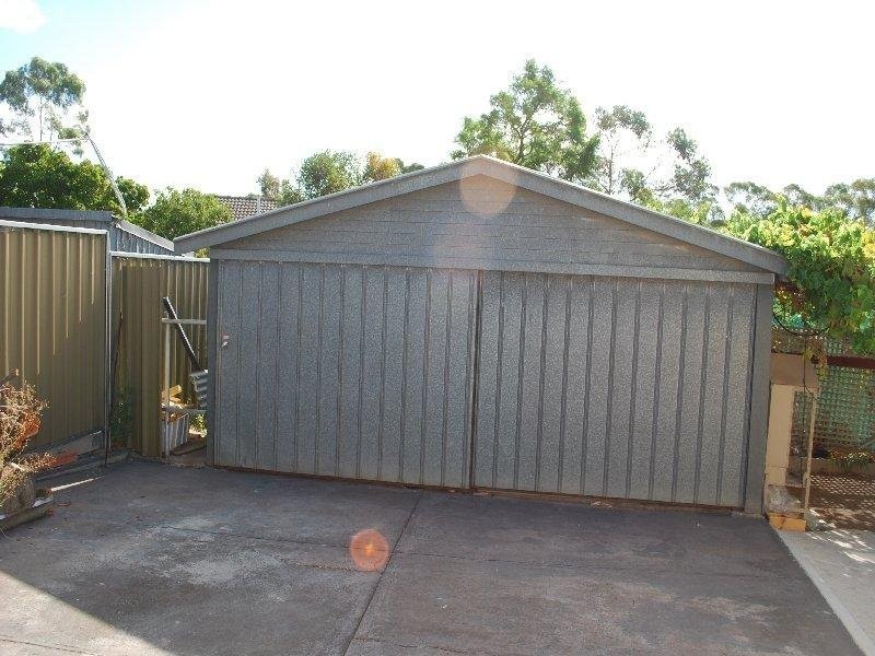 6 Canterbury Crescent, Valley View SA 5093