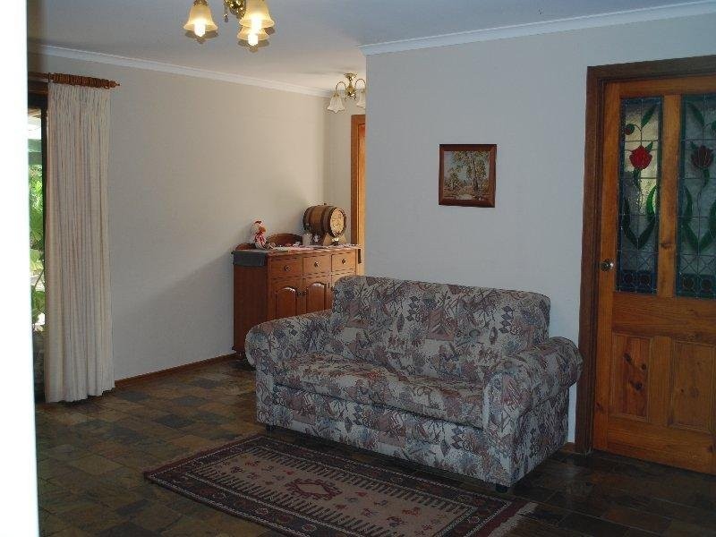 2 Nankeen Street, Modbury Heights SA 5092