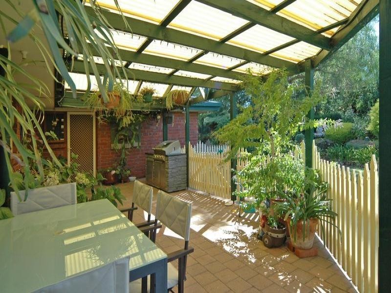 30 Borodino Court, Greenwith SA 5125