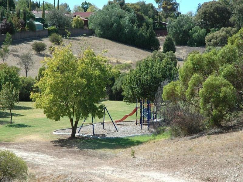 30 Borodino Court, Greenwith SA 5125