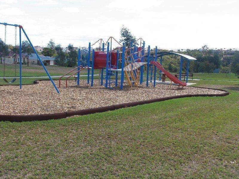 25 Parkway Avenue, Walkley Heights SA 5098