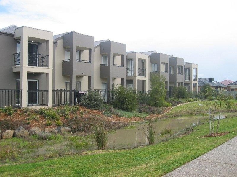 Unit 4/5-7 Banrock Place, Mawson Lakes SA 5095