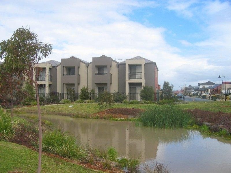 Unit 4/5-7 Banrock Place, Mawson Lakes SA 5095