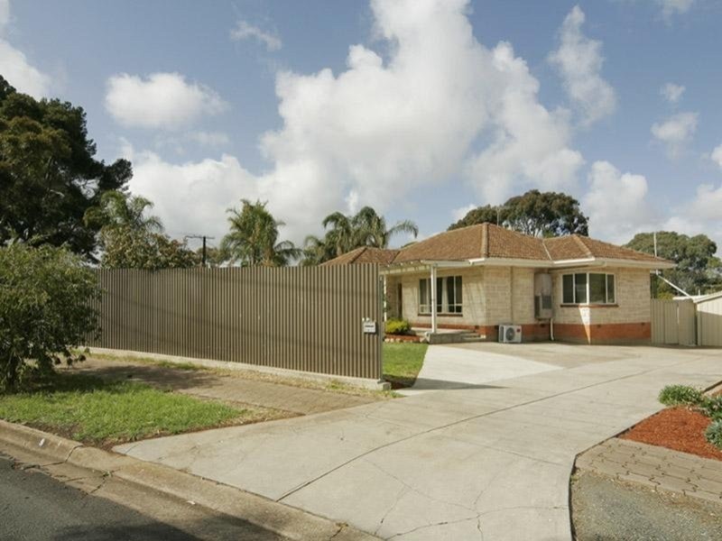 9 Leabrook Drive, Para Hills SA 5096