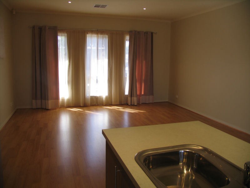 1A Pauls Drive, Valley View SA 5093