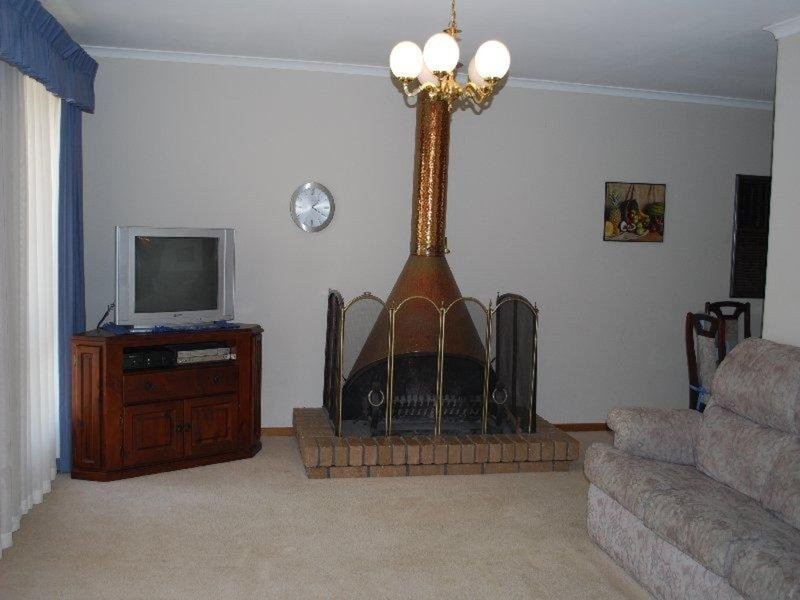 2 Nankeen Street, Modbury Heights SA 5092