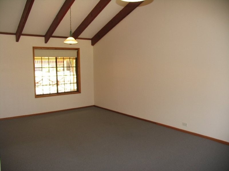 2 Redwattle Place, Wynn Vale SA 5127