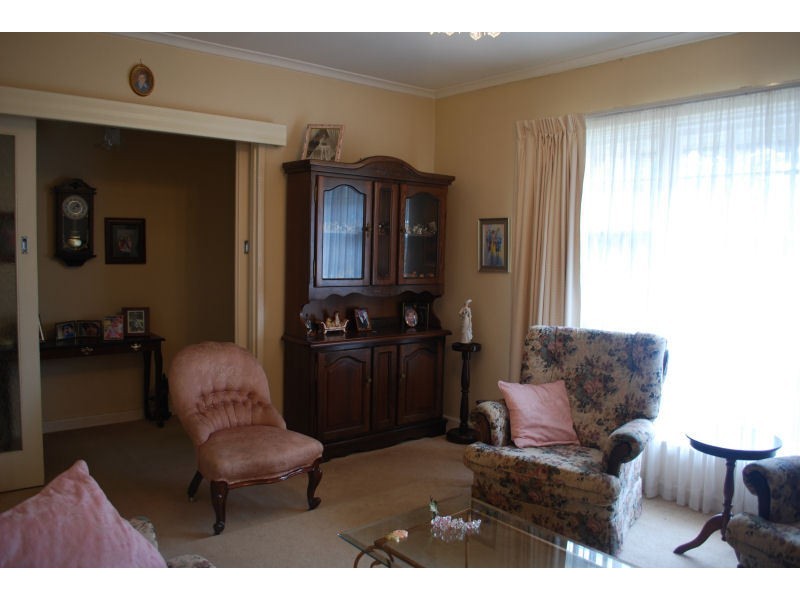 96 Nelson Road, Valley View SA 5093