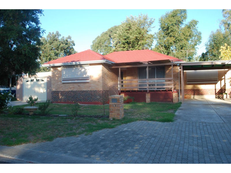 15 Stirling Walk, Redwood Park SA 5097