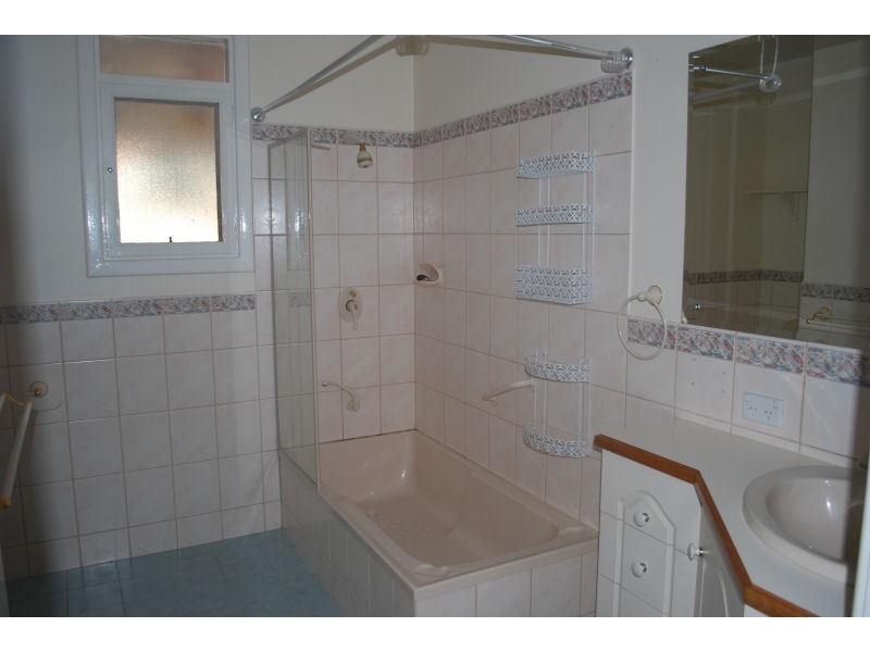 15 Stirling Walk, Redwood Park SA 5097