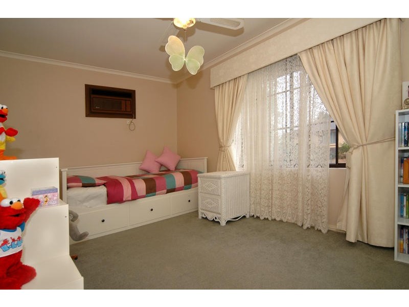 31 Edinburgh Road, Modbury SA 5092