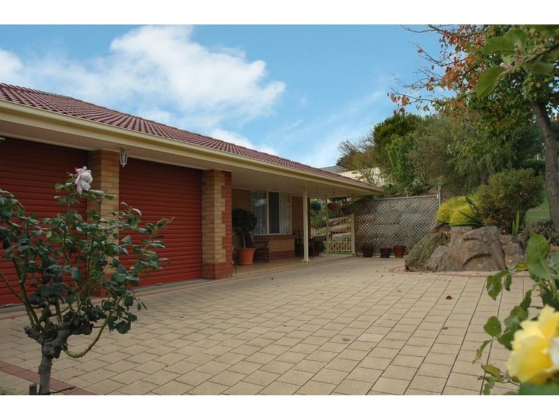 8 Shackleton Court, Greenwith SA 5125