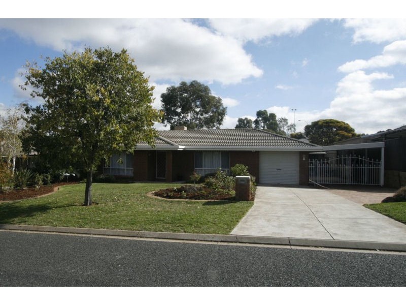 3 Lubbock Court, Wynn Vale SA 5127