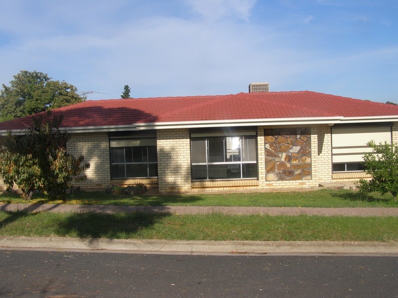 21 Rosewall Avenue, Gulfview Heights SA 5096