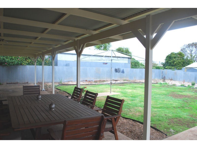 5 Jordan Street, Valley View SA 5093