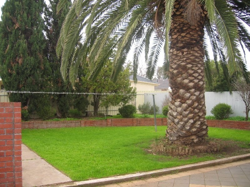 16 Wendy Avenue, Valley View SA 5093