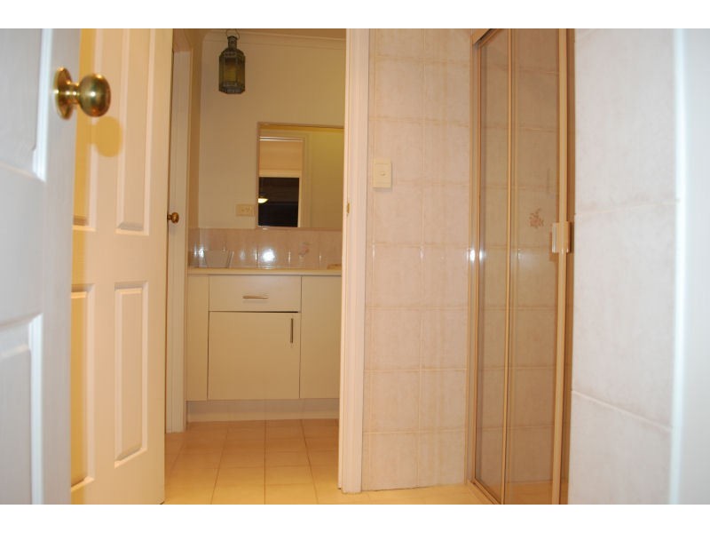 33 Morris Drive, Valley View SA 5093