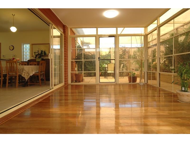 4 Blue Wren Circuit, Mawson Lakes SA 5095