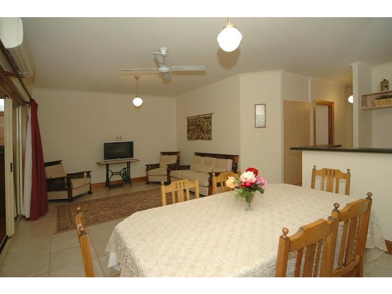 4 Blue Wren Circuit, Mawson Lakes SA 5095