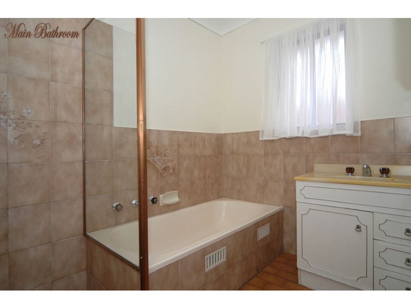 21 Conygham Avenue, Para Hills SA 5096