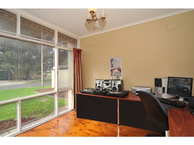 4 Melveen Street, Modbury SA 5092