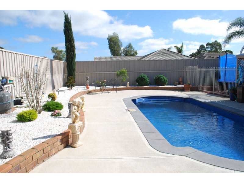 12 Nellie Street, Parafield Gardens SA 5107