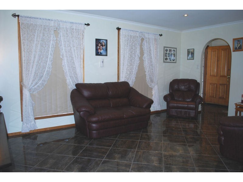 12 Nellie Street, Parafield Gardens SA 5107