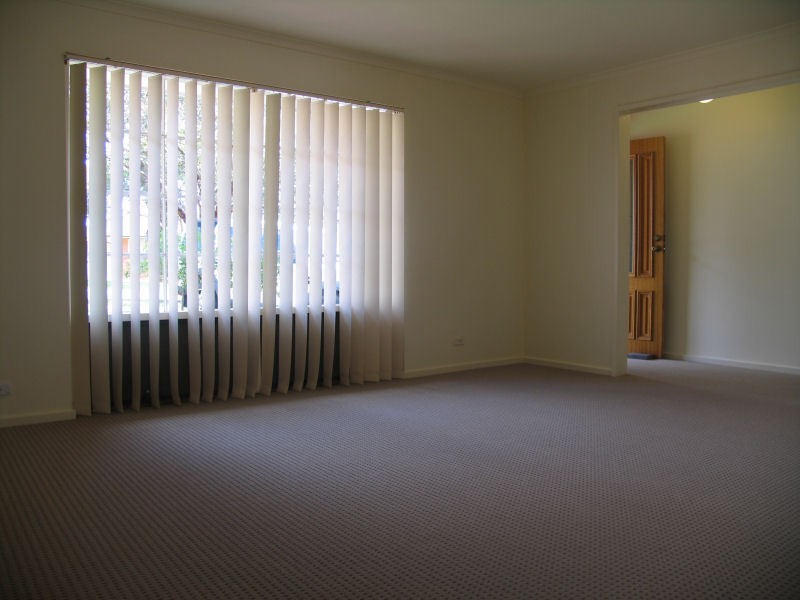 13 Seaview Road, Para Hills SA 5096