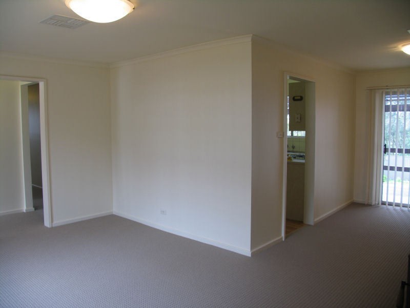 13 Seaview Road, Para Hills SA 5096
