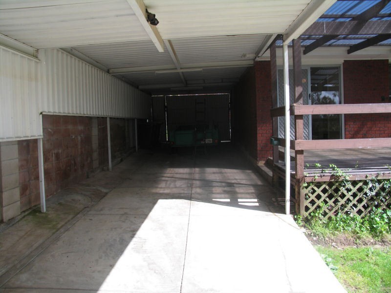13 Seaview Road, Para Hills SA 5096