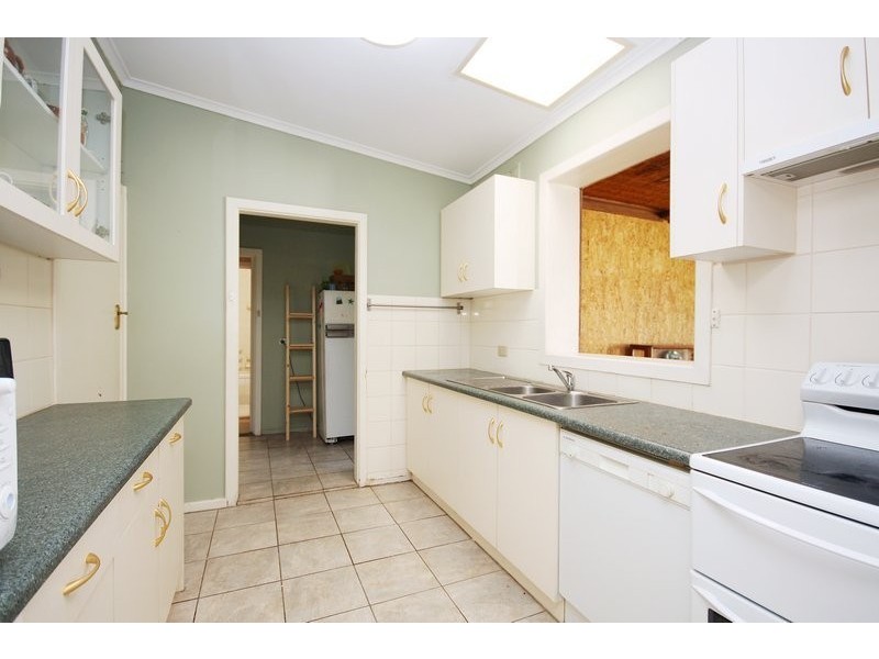 16 Hawker Avenue, Gilles Plains SA 5086