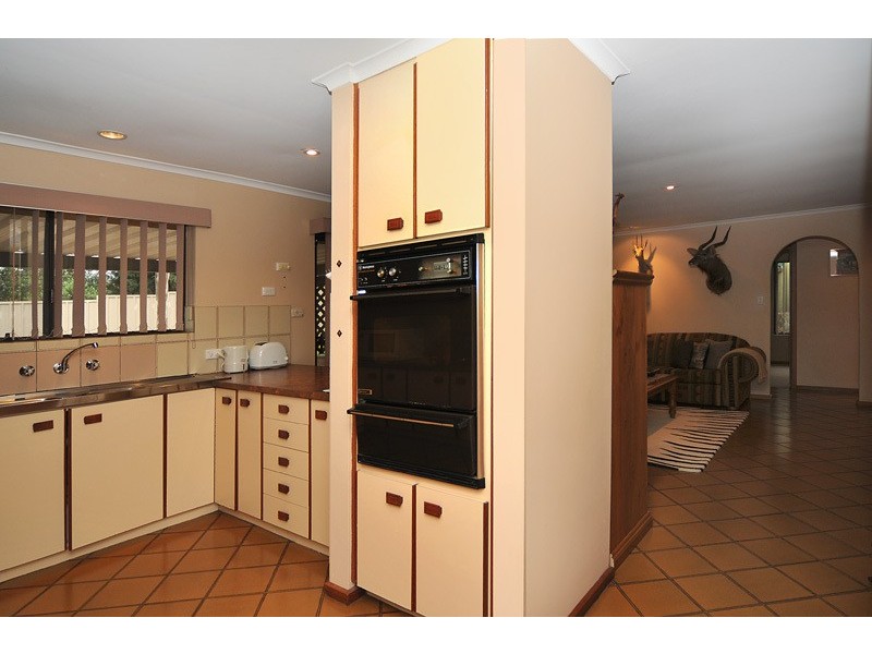 10 Baudin Avenue, Fairview Park SA 5126