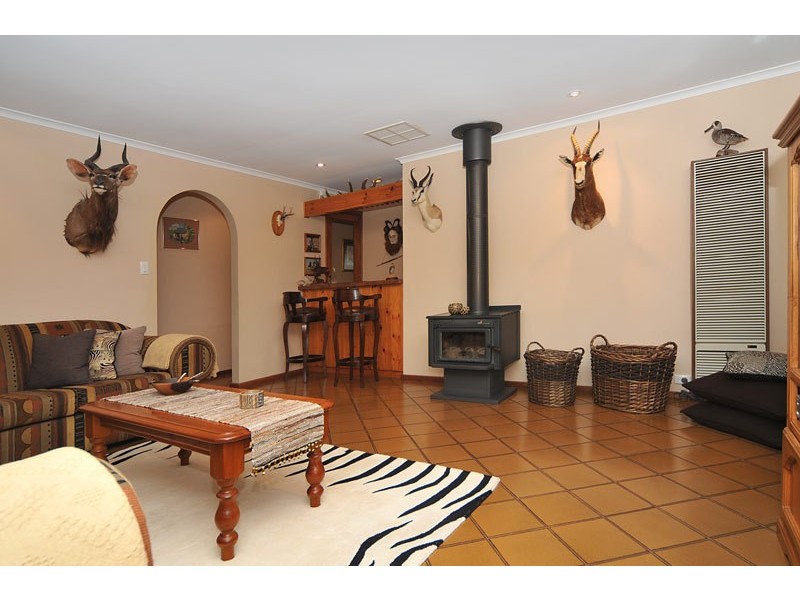 10 Baudin Avenue, Fairview Park SA 5126