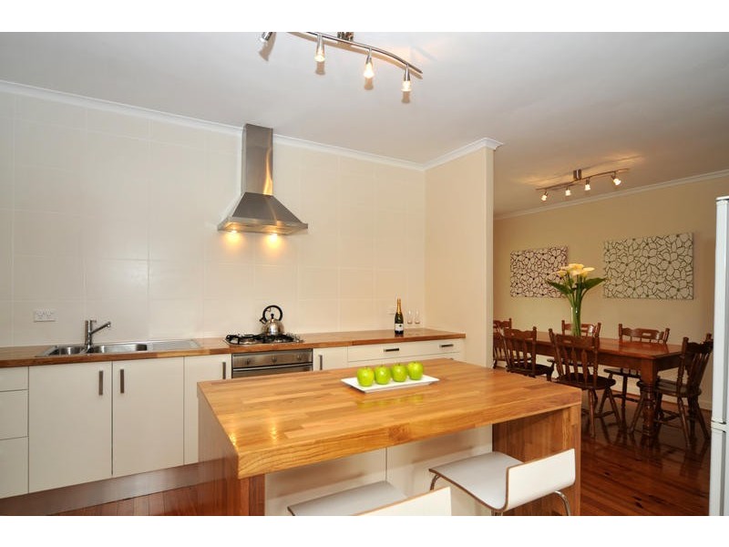 28 Charmaine Avenue, Para Vista SA 5093