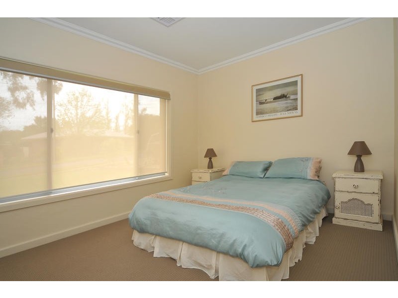 28 Charmaine Avenue, Para Vista SA 5093