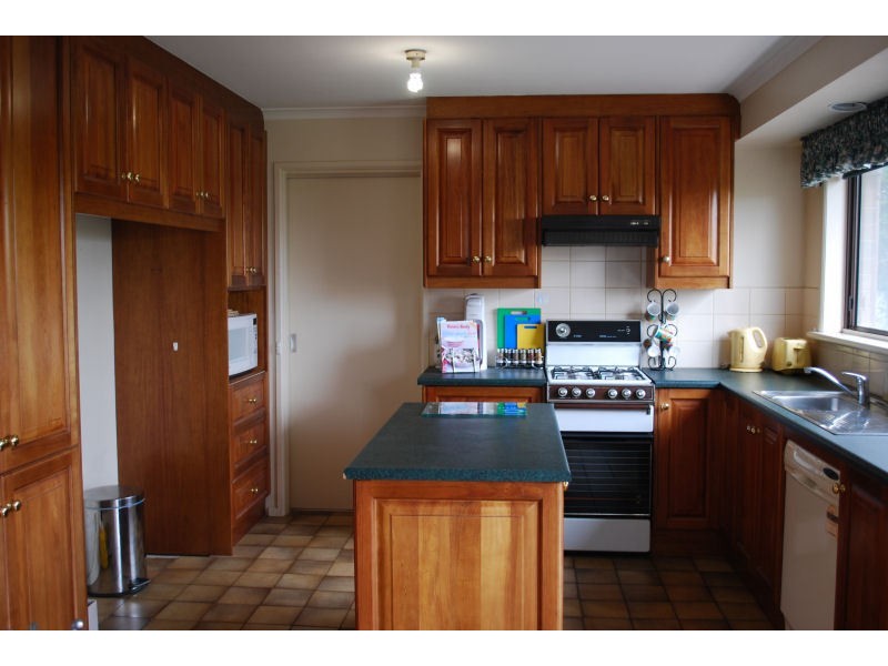 7 Mersey Court, Para Hills SA 5096