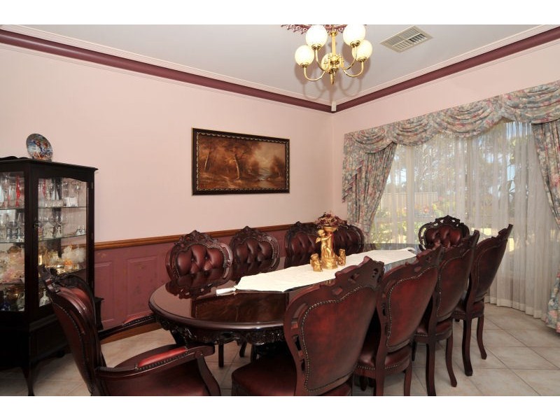 10 Swansea Circuit, Gulfview Heights SA 5096